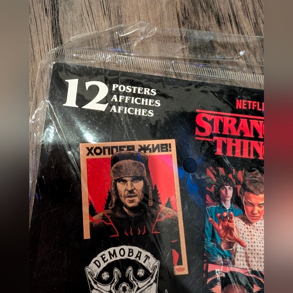 Stranger Things Poster Set - Picture 3 of 4